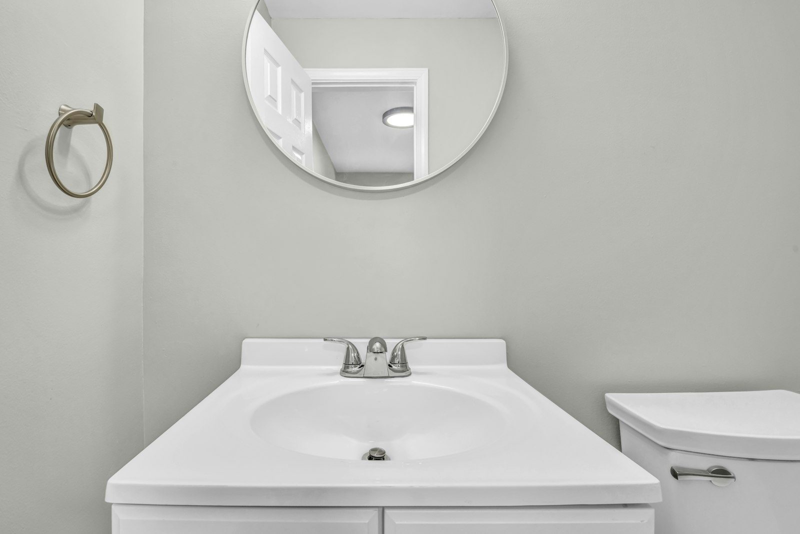 Bathroom renovation Moe - contact